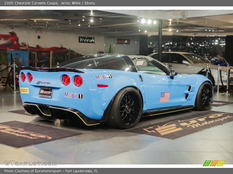 Arctic White / Ebony 2005 Chevrolet Corvette Coupe