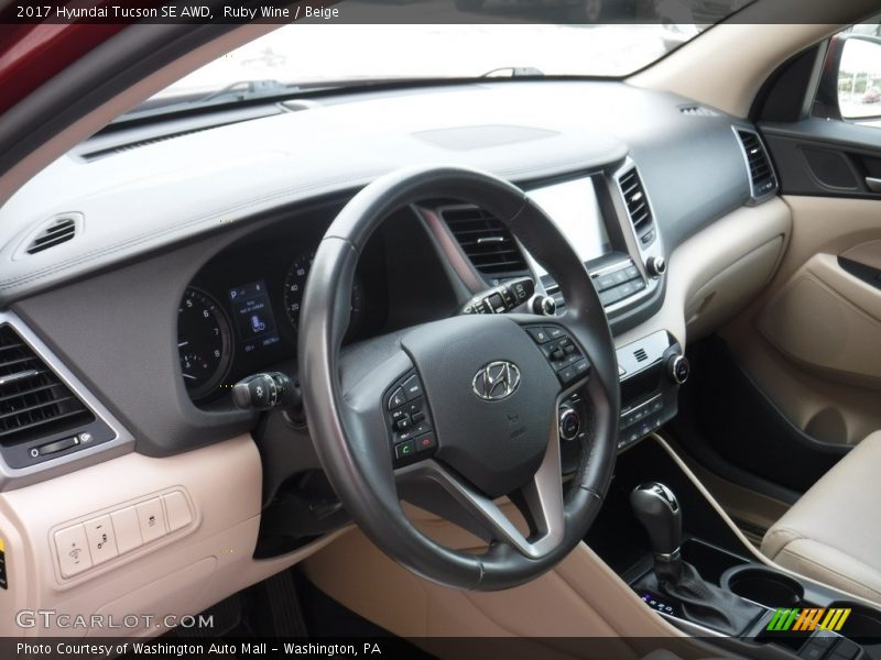 Ruby Wine / Beige 2017 Hyundai Tucson SE AWD