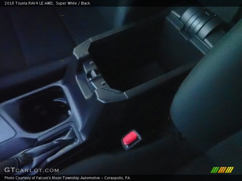 Super White / Black 2016 Toyota RAV4 LE AWD