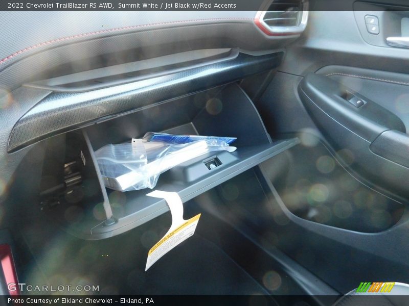 Summit White / Jet Black w/Red Accents 2022 Chevrolet TrailBlazer RS AWD