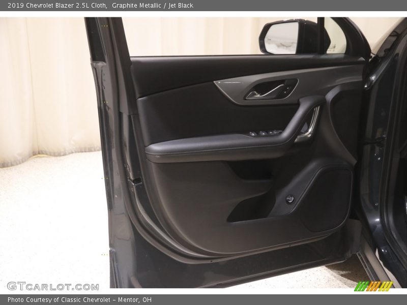 Graphite Metallic / Jet Black 2019 Chevrolet Blazer 2.5L Cloth