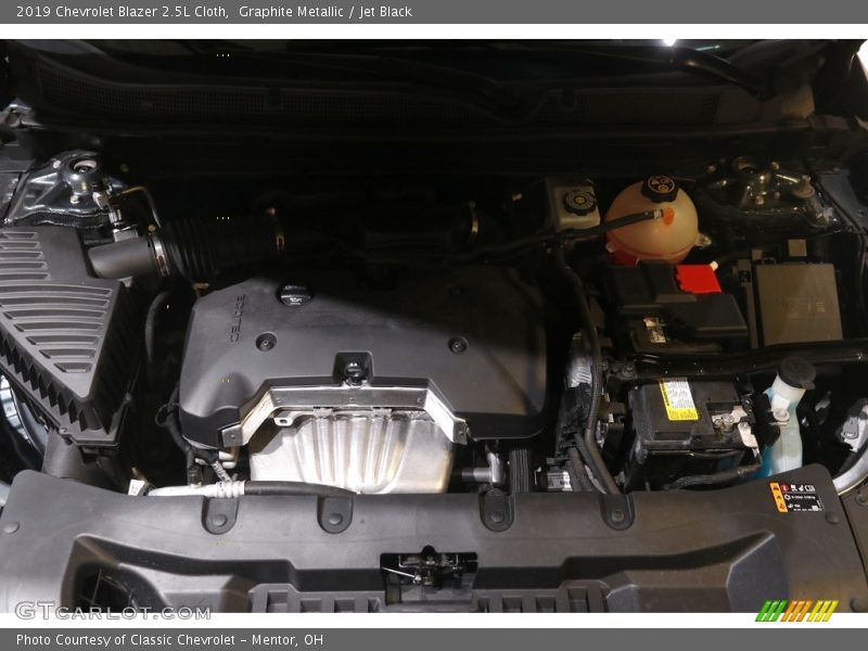 Graphite Metallic / Jet Black 2019 Chevrolet Blazer 2.5L Cloth