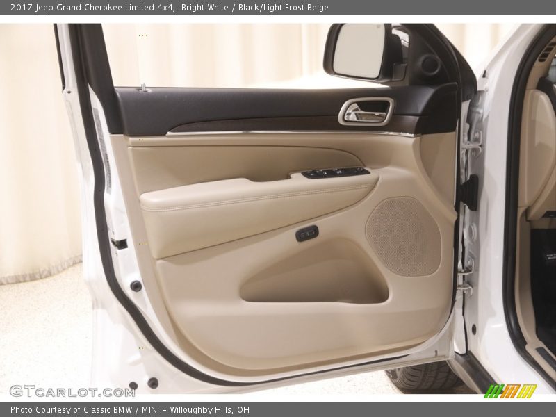 Bright White / Black/Light Frost Beige 2017 Jeep Grand Cherokee Limited 4x4