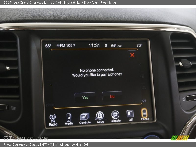 Bright White / Black/Light Frost Beige 2017 Jeep Grand Cherokee Limited 4x4