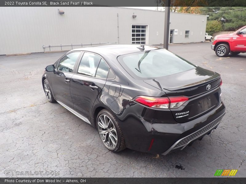 Black Sand Pearl / Black 2022 Toyota Corolla SE