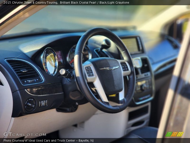 Brilliant Black Crystal Pearl / Black/Light Graystone 2015 Chrysler Town & Country Touring