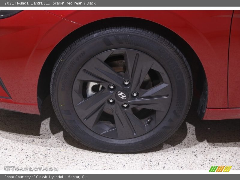Scarlet Red Pearl / Black 2021 Hyundai Elantra SEL