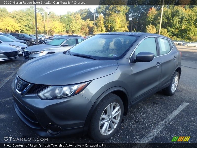 Gun Metallic / Charcoal 2019 Nissan Rogue Sport S AWD