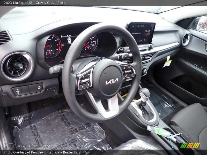 Gravity Gray / Black 2023 Kia Forte LXS