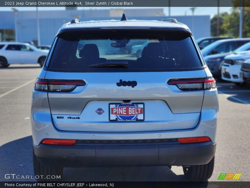 Silver Zynith / Global Black 2023 Jeep Grand Cherokee L Altitude 4x4