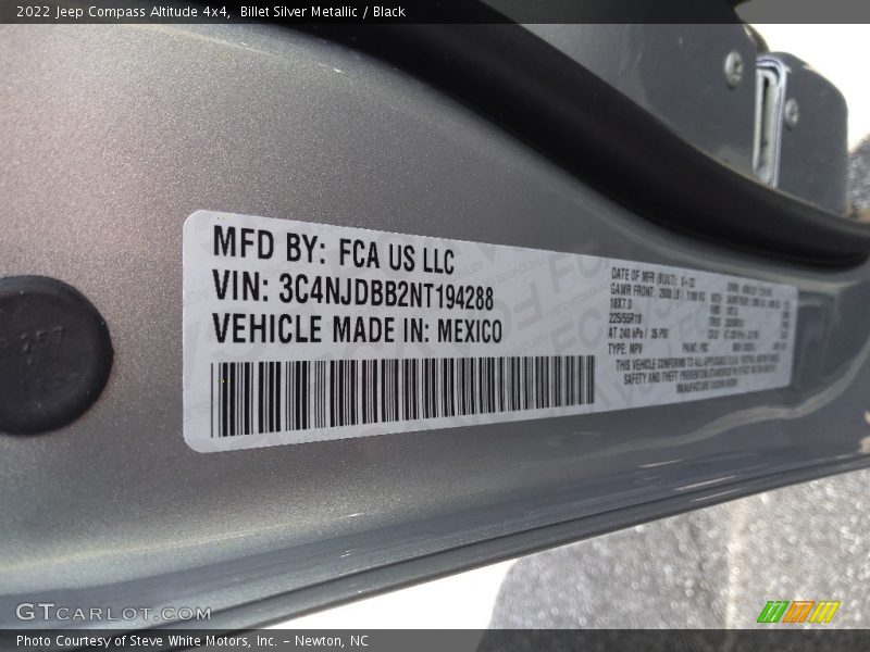 Billet Silver Metallic / Black 2022 Jeep Compass Altitude 4x4