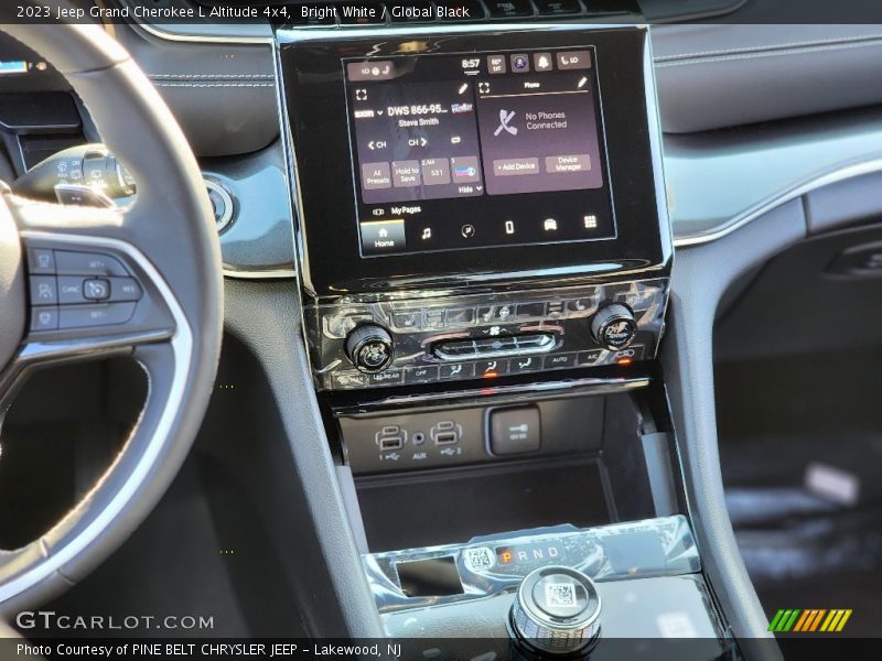 Bright White / Global Black 2023 Jeep Grand Cherokee L Altitude 4x4
