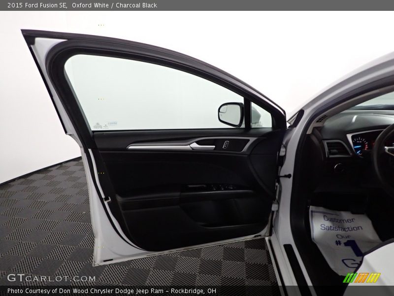Oxford White / Charcoal Black 2015 Ford Fusion SE