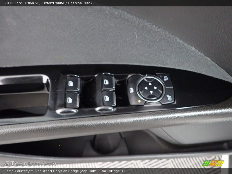 Oxford White / Charcoal Black 2015 Ford Fusion SE