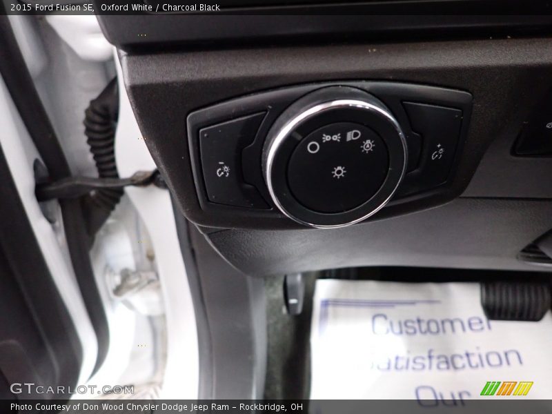 Oxford White / Charcoal Black 2015 Ford Fusion SE