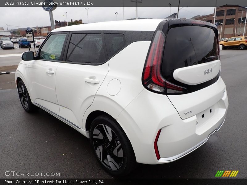 Snow White Pearl / Black 2023 Kia Soul GT-Line