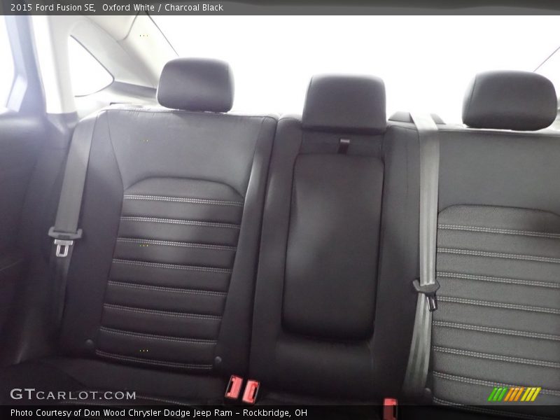 Oxford White / Charcoal Black 2015 Ford Fusion SE