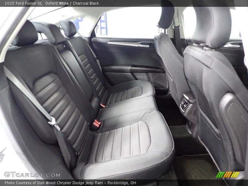 Oxford White / Charcoal Black 2015 Ford Fusion SE