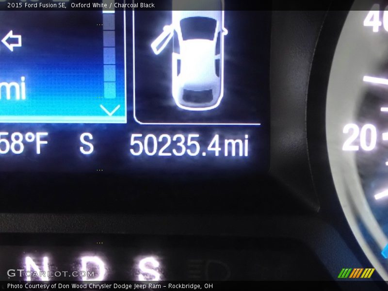 Oxford White / Charcoal Black 2015 Ford Fusion SE