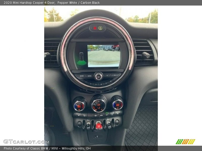 Pepper White / Carbon Black 2020 Mini Hardtop Cooper 4 Door