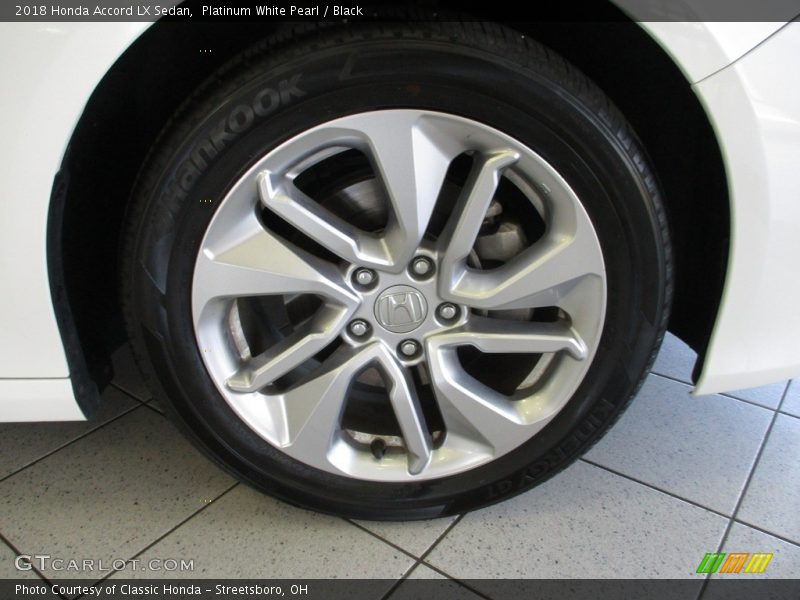Platinum White Pearl / Black 2018 Honda Accord LX Sedan