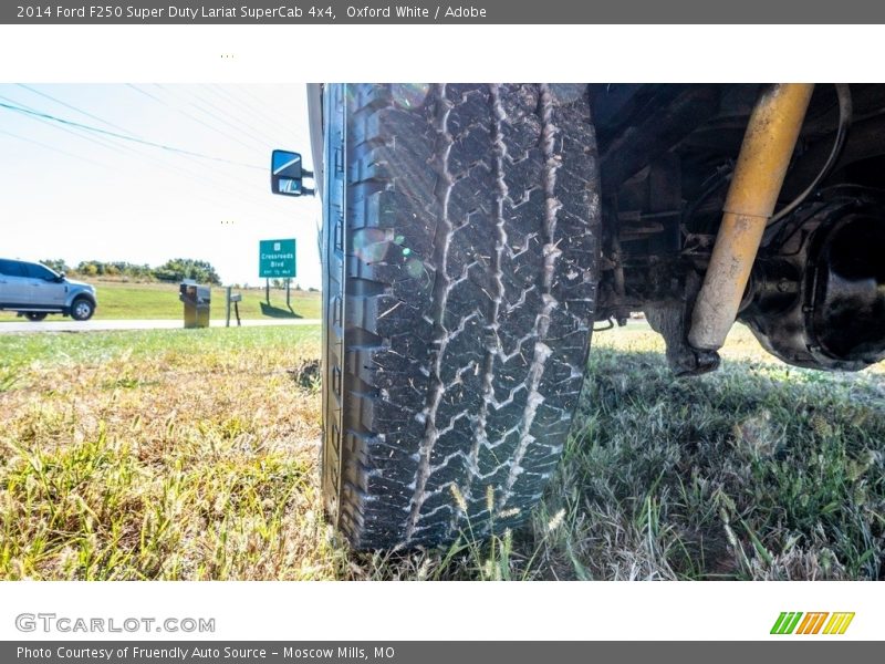 Oxford White / Adobe 2014 Ford F250 Super Duty Lariat SuperCab 4x4
