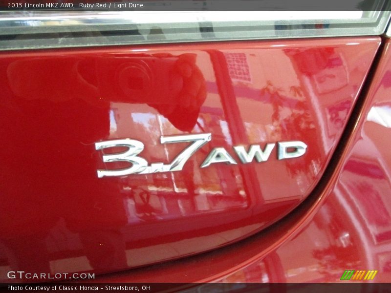  2015 MKZ AWD Logo