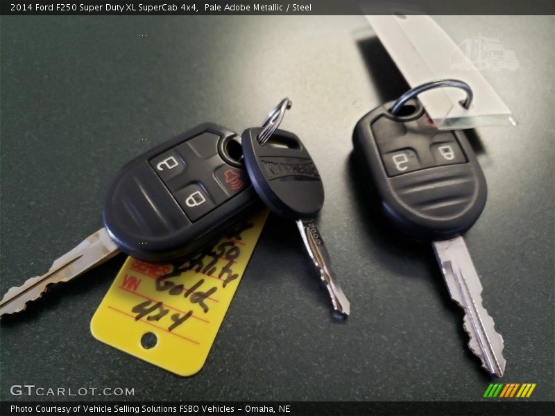 Pale Adobe Metallic / Steel 2014 Ford F250 Super Duty XL SuperCab 4x4
