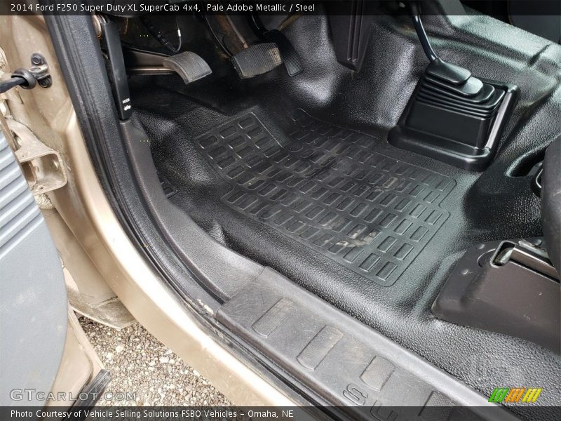 Pale Adobe Metallic / Steel 2014 Ford F250 Super Duty XL SuperCab 4x4