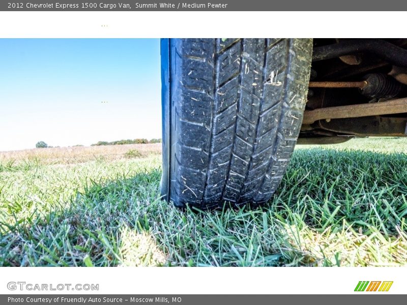 Summit White / Medium Pewter 2012 Chevrolet Express 1500 Cargo Van