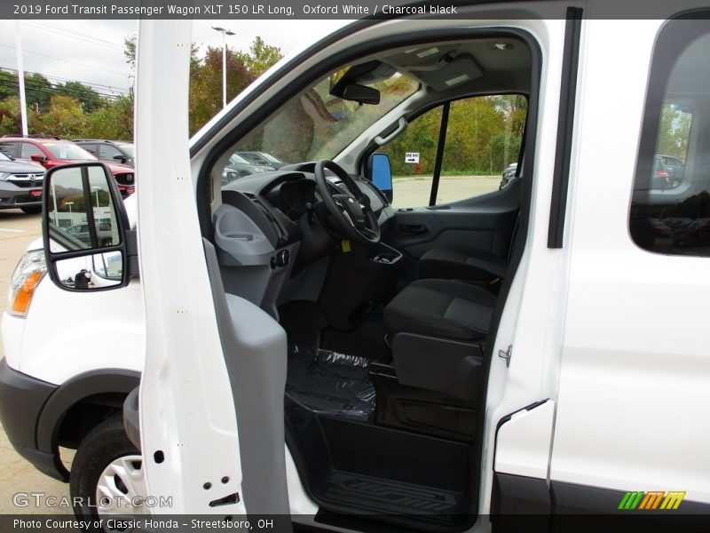 Oxford White / Charcoal black 2019 Ford Transit Passenger Wagon XLT 150 LR Long