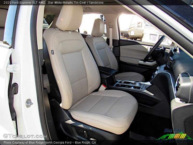 Star White Metallic Tri-Coat / Sandstone 2020 Ford Explorer XLT 4WD