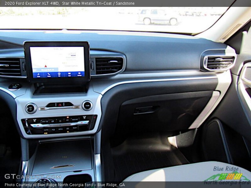 Star White Metallic Tri-Coat / Sandstone 2020 Ford Explorer XLT 4WD