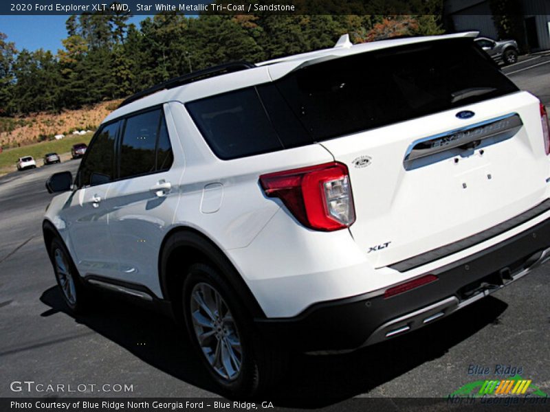 Star White Metallic Tri-Coat / Sandstone 2020 Ford Explorer XLT 4WD