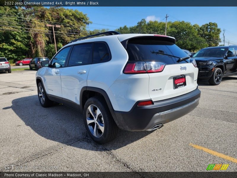 Bright White / Black 2022 Jeep Cherokee Limited 4x4
