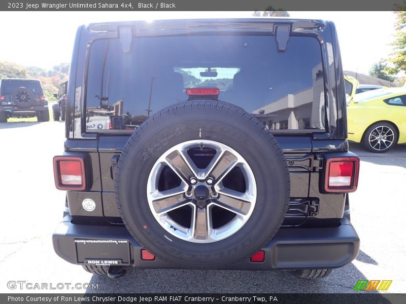 Black / Black 2023 Jeep Wrangler Unlimited Sahara 4x4