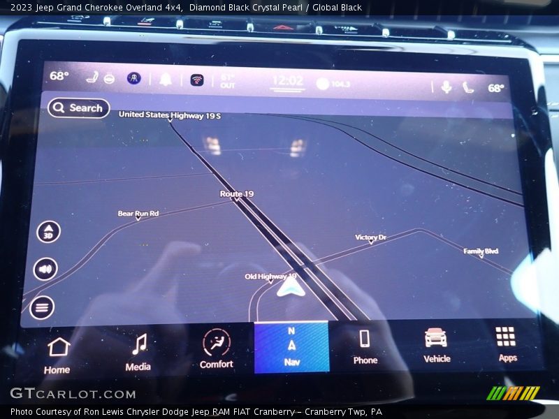 Diamond Black Crystal Pearl / Global Black 2023 Jeep Grand Cherokee Overland 4x4