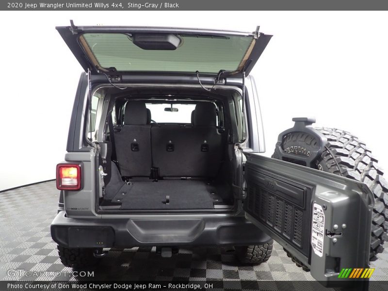 Sting-Gray / Black 2020 Jeep Wrangler Unlimited Willys 4x4
