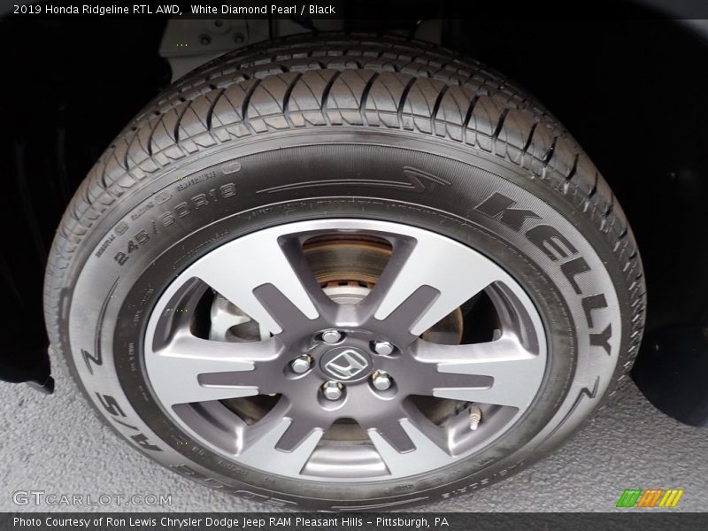 White Diamond Pearl / Black 2019 Honda Ridgeline RTL AWD