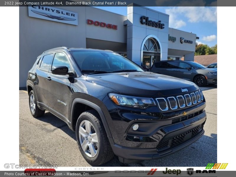 Diamond Black Crystal Pearl / Black 2022 Jeep Compass Latitude 4x4