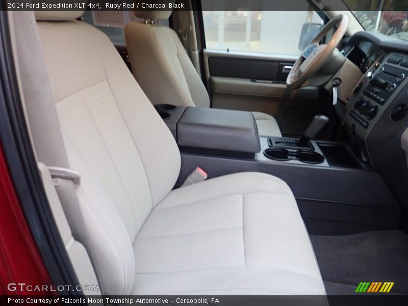 Front Seat of 2014 Expedition XLT 4x4
