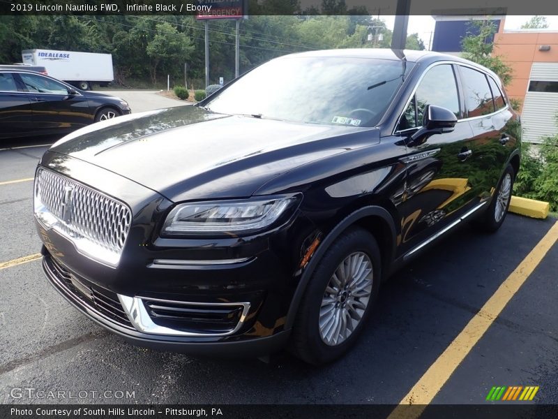 Infinite Black / Ebony 2019 Lincoln Nautilus FWD