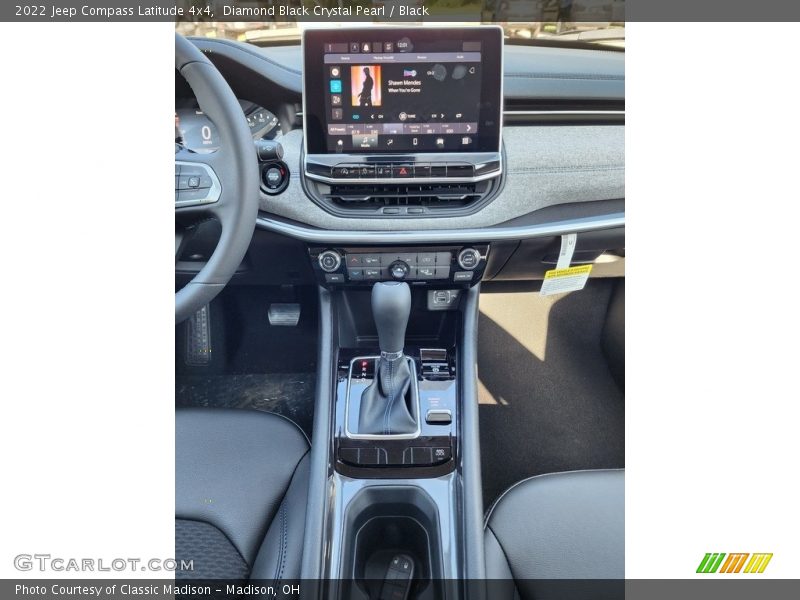 Diamond Black Crystal Pearl / Black 2022 Jeep Compass Latitude 4x4