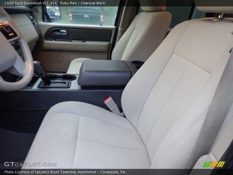 Front Seat of 2014 Expedition XLT 4x4