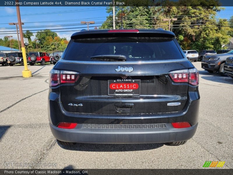 Diamond Black Crystal Pearl / Black 2022 Jeep Compass Latitude 4x4