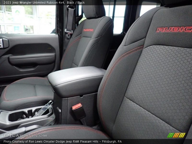 Black / Black 2023 Jeep Wrangler Unlimited Rubicon 4x4