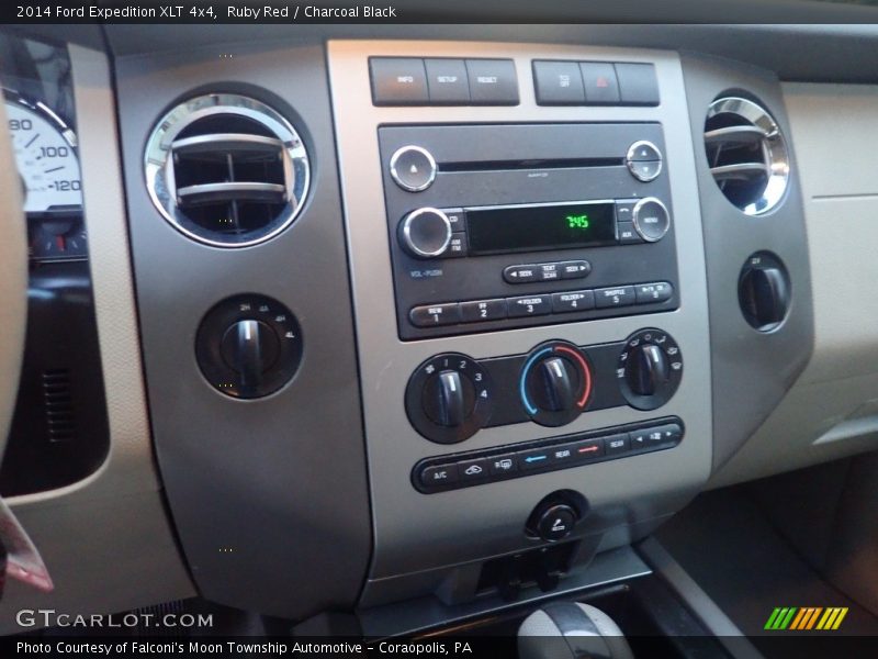 Controls of 2014 Expedition XLT 4x4