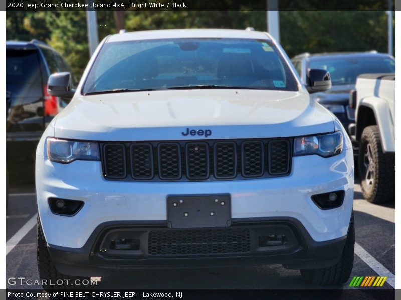 Bright White / Black 2020 Jeep Grand Cherokee Upland 4x4