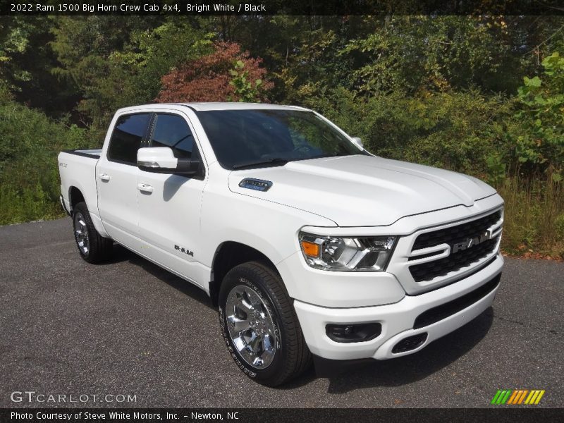 Bright White / Black 2022 Ram 1500 Big Horn Crew Cab 4x4