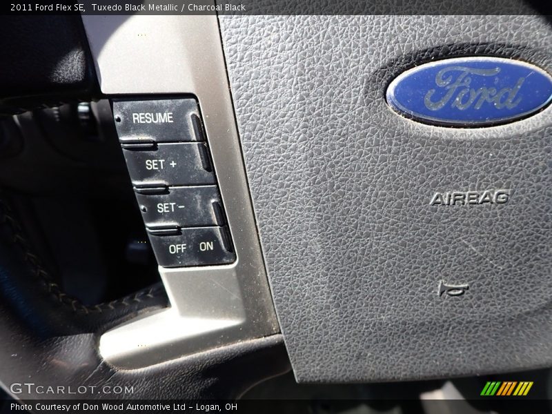 Tuxedo Black Metallic / Charcoal Black 2011 Ford Flex SE